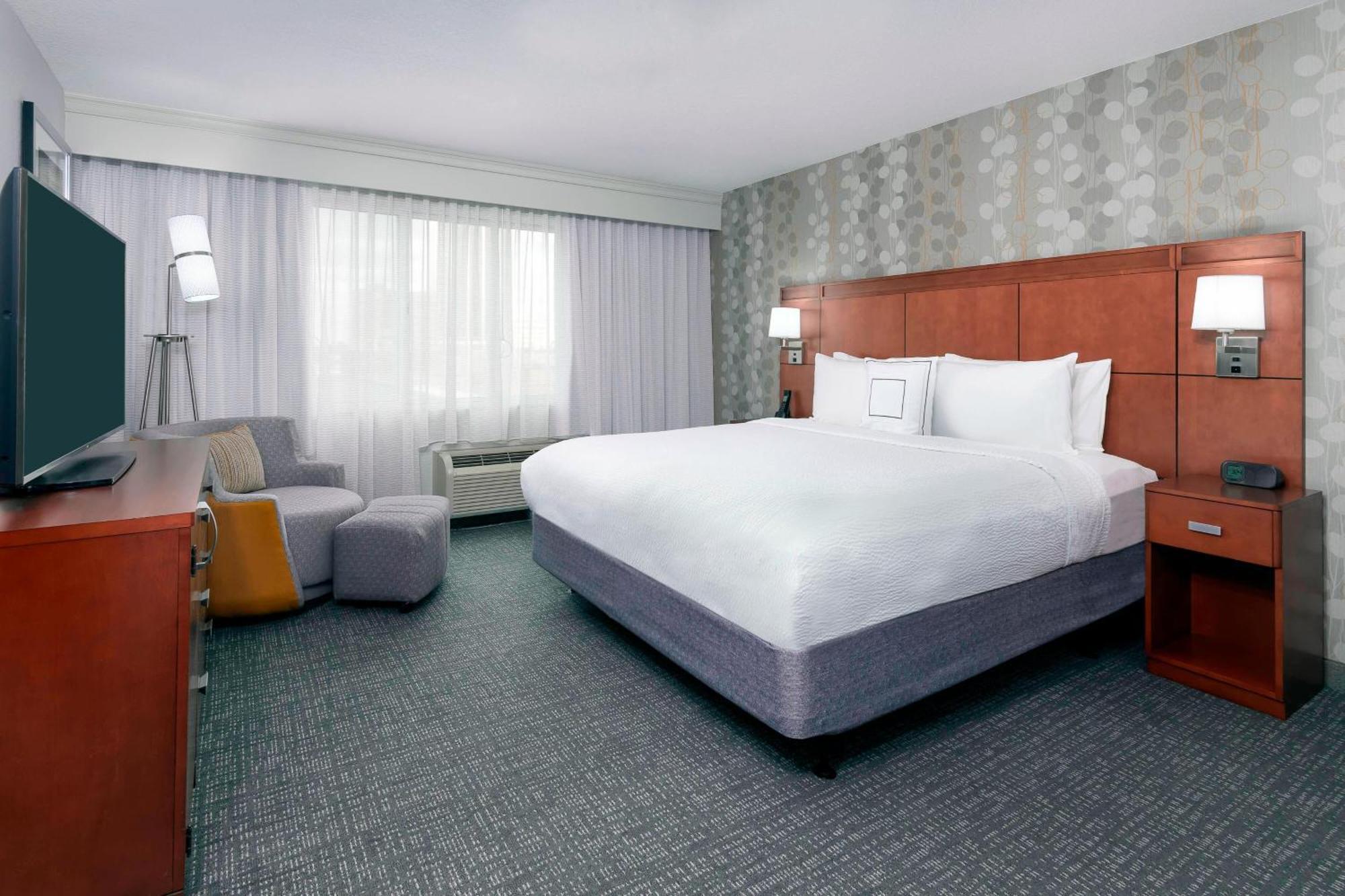 คอร์ทยาร์ด ฟอร์ต เวย์น ดาวน์ทาวน์ แอต แกรนด์ เวย์น คอนเวนชัน เซ็นเตอร์ Hotel ฟอร์ตเวน ภายนอก รูปภาพ