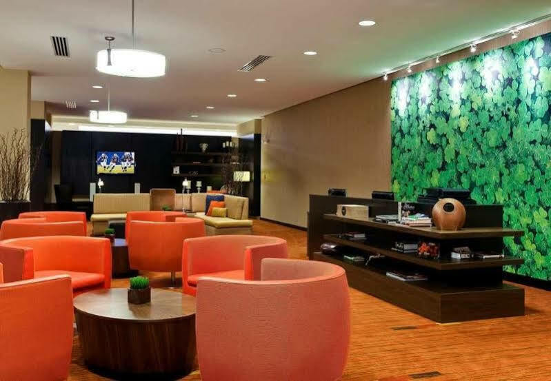 คอร์ทยาร์ด ฟอร์ต เวย์น ดาวน์ทาวน์ แอต แกรนด์ เวย์น คอนเวนชัน เซ็นเตอร์ Hotel ฟอร์ตเวน ภายนอก รูปภาพ