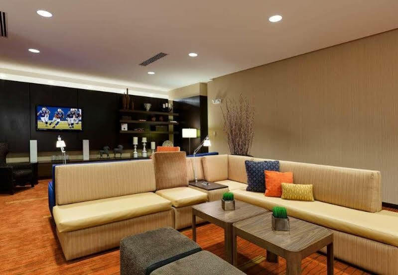 คอร์ทยาร์ด ฟอร์ต เวย์น ดาวน์ทาวน์ แอต แกรนด์ เวย์น คอนเวนชัน เซ็นเตอร์ Hotel ฟอร์ตเวน ภายนอก รูปภาพ